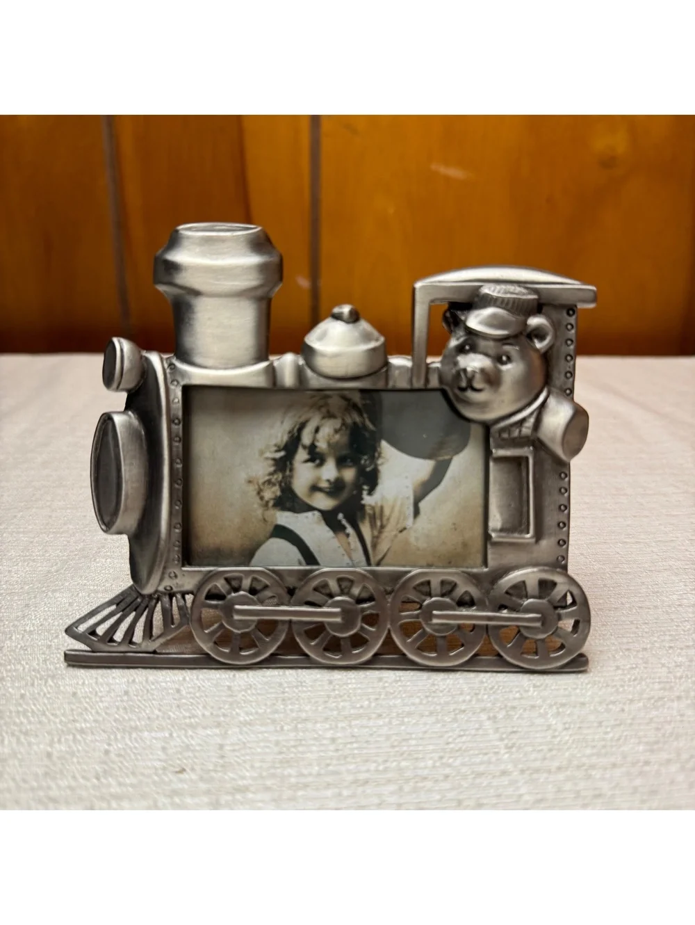 Vintage Berkeley Designs Train Picture Frame 3x2 Teddy Bear Musical Taiwan